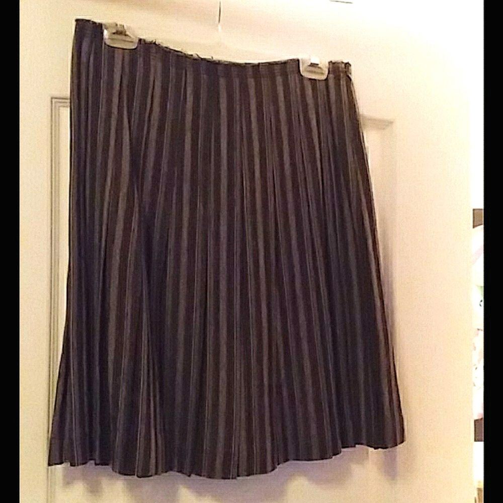Club monaco skirt